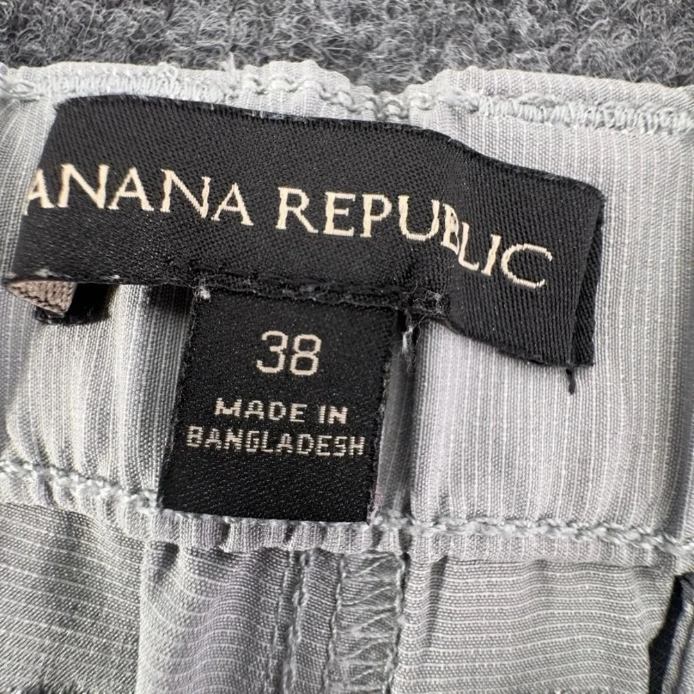 Banana Republic Mens Golf Shorts Light Gray Performance Stretch Size 38